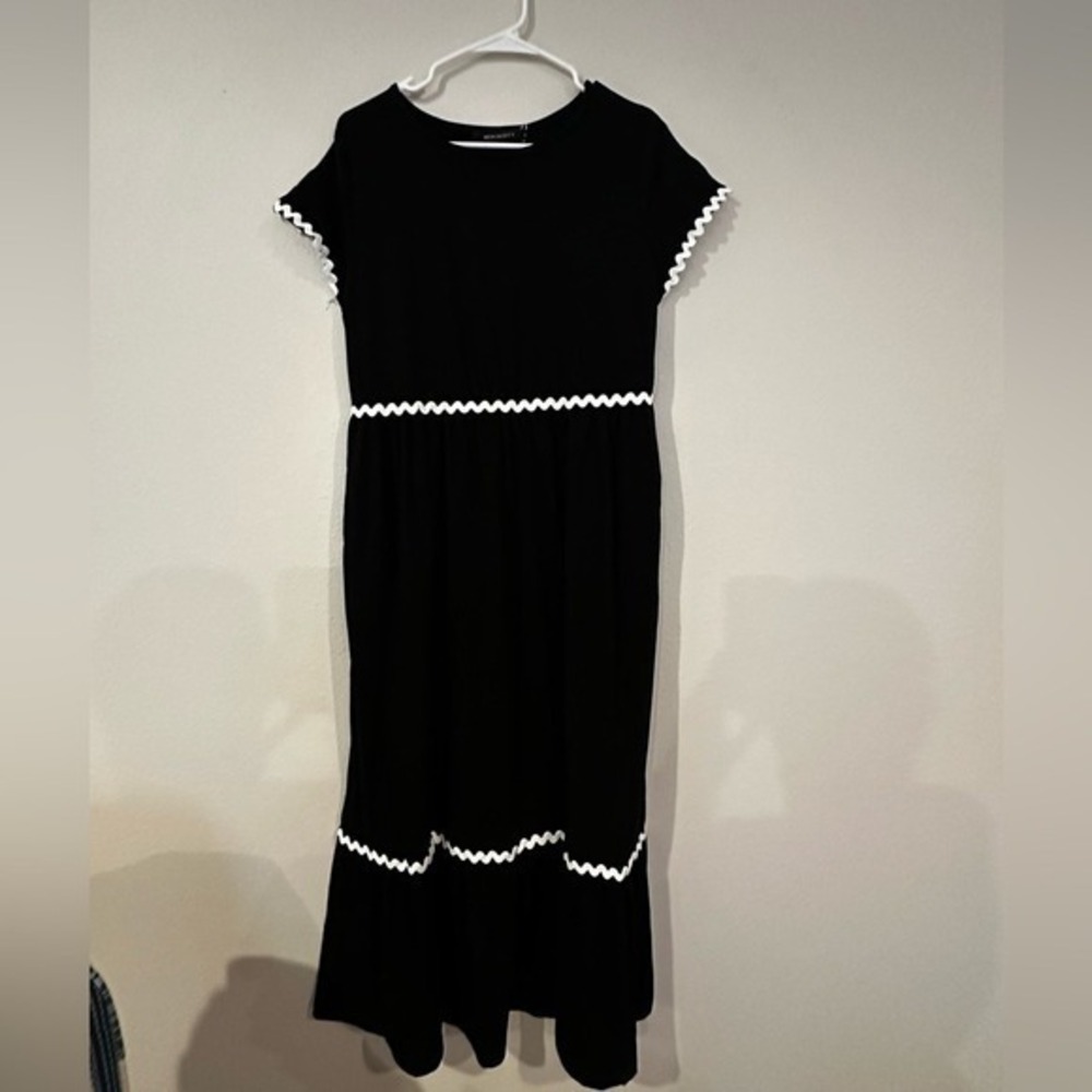 NWT Black maxi, classic dress with white trim and detail in a women's size large